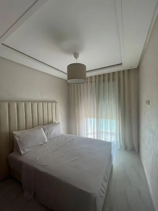 Appartement Paisible Et Moderne 카사블랑카 0*,  모로코